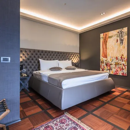 Solun & Hotel