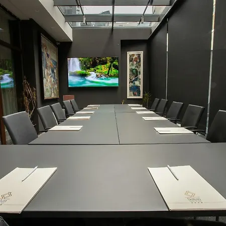 Solun & Отель 4*